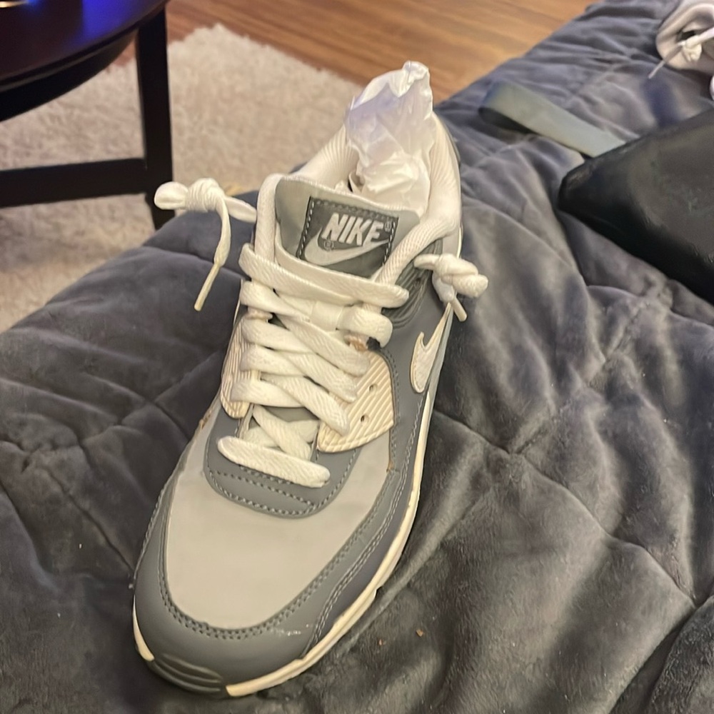 Youth size 5 air, Max youth